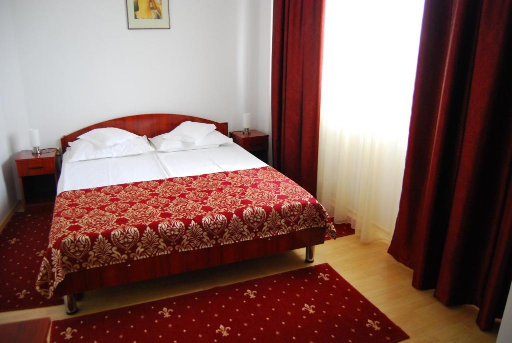 Dali Hotel Neptun Bilik gambar